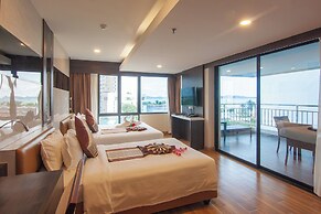 Golden Jomtien Beach Hotel