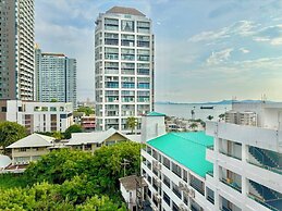 Golden Jomtien Beach Hotel