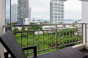 Golden Jomtien Beach Hotel