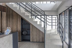 Hotel O cikarang Serviced apartment at Riverdale