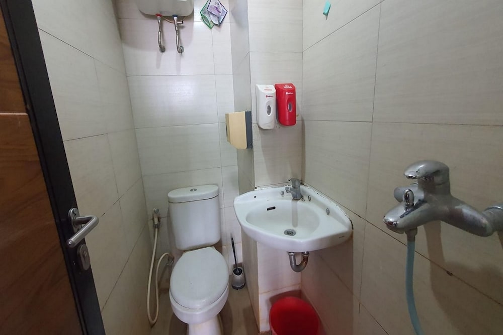 Hotel O Gateway Cicadas Apartment By Chery Properti