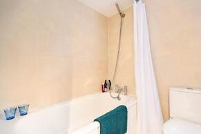 Beautiful 5 Bedroom Regency House / Pets Welcome