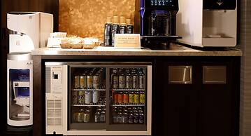 EXECUTIVE SUITE SUIREI