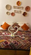 Goroomgo Blue Eye Hostel Jaisalmer