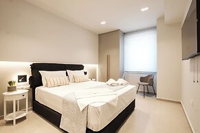Exceptional Acropolis Suite by Cloudkeys
