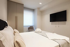 Exceptional Acropolis Suite by Cloudkeys