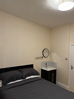 Sterling House B&B Heathrow