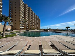 3BR Ground Floor Condo With Direct Pool Access