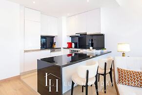 LUX The JW Marina Suite 2
