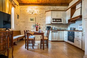 Villa Marcos Chara in Asteri