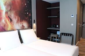 Nebula Hotel by INE'S