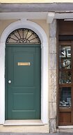 OFFICINE CAVOUR Casa dei Leoni