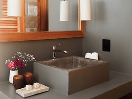 Cocolia Hotel