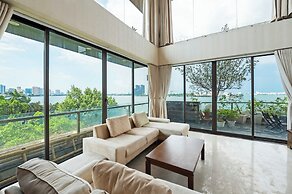 Moon West Lake Residence