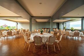 The Isabelle Hotel