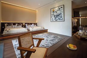 Akashi Residence