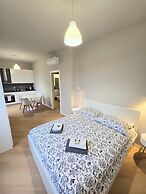Monza Apartments