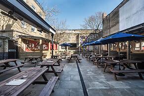 The Red Lion
