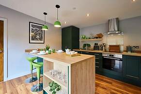 Host Stay Forest Green Lodge