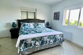 Simpson Bay Sunshine Escape