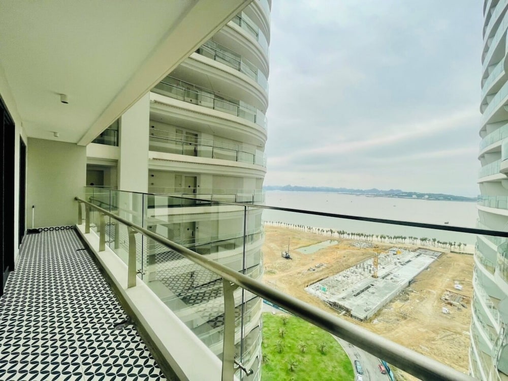 1908 Citadines Marina Halong