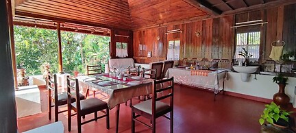 Tentgram Alleppey Riverfront