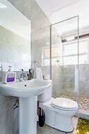 Caline VIP Mews