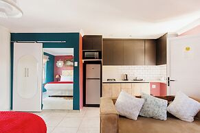 Caline VIP Mews