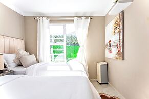 Caline VIP Mews