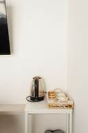 Caline VIP Mews