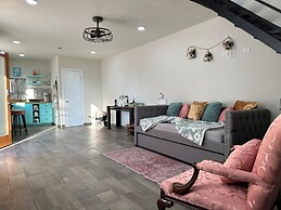 Las Mariposas Mini Suites