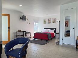 Las Mariposas Mini Suites