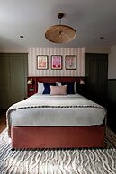 Round House Apartments