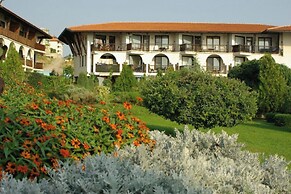 MONASTERY Apart Complex