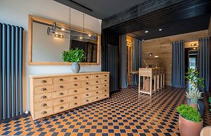 174o Boutique hotel