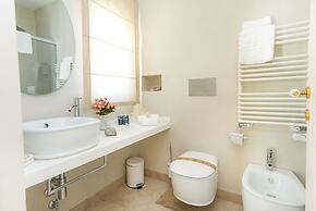 Marina Homes Deluxe 1