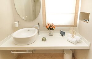 Marina Homes Deluxe 1