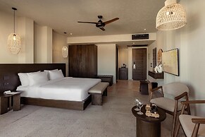 Sentido Naga Bay