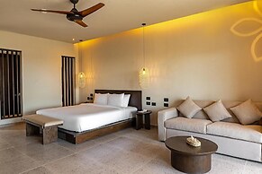 Sentido Naga Bay
