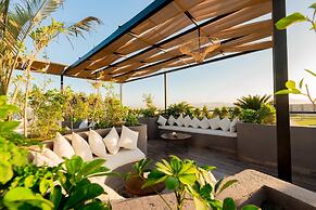 Sentido Naga Bay