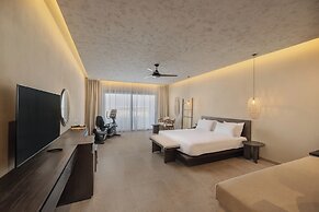 Sentido Naga Bay