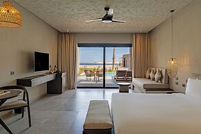 Sentido Naga Bay