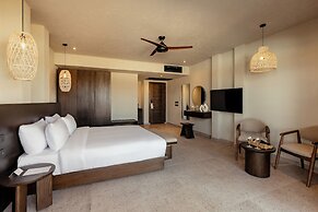 Sentido Naga Bay