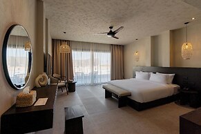 Sentido Naga Bay