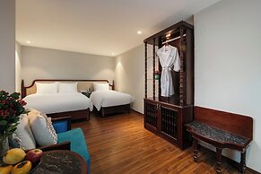 Serene Central hotel