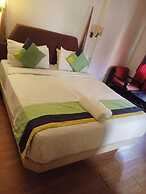 Hotel Crown