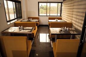 Hotel Grand Sarowar