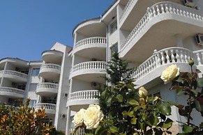 LAZUR 1-5 Apart Complex