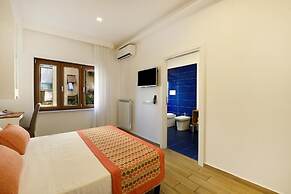 Sorrento Rooms