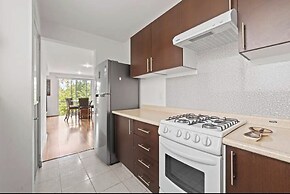 Spacious Apt Near Centro Historico